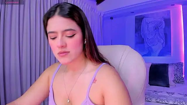 Snapshot of nathalie_rivers chatting on 02.18.26 nathalie rivers online show from 02.18.26