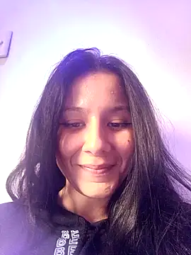 LissaThompsom online show from 12.23.24