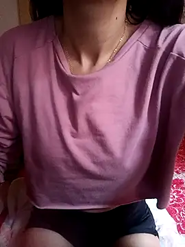 LissaThompsom online show from 03.04.25