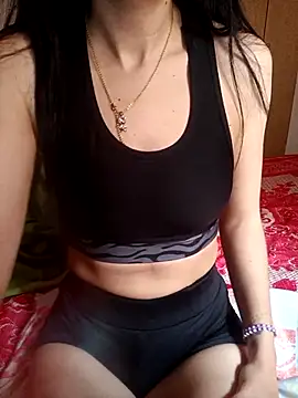 LissaThompsom online show from 03.05.25