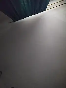 LissaThompsom online show from 10.11.25