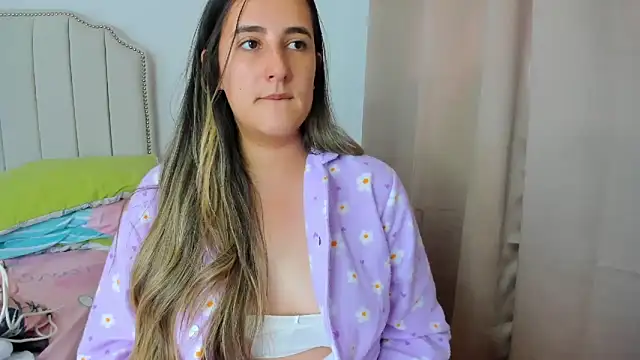 Hanna86 online show from 10.31.25