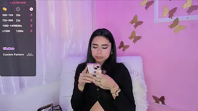 AmyOlimpo online show from 01.15.25