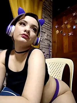 WanOn3Fanny online show from 03.21.25