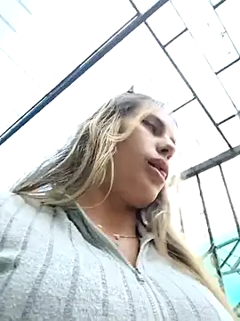 Snapshot of Misscata1106 chatting on 10.24.25 Misscata1106 online show from 10.24.25