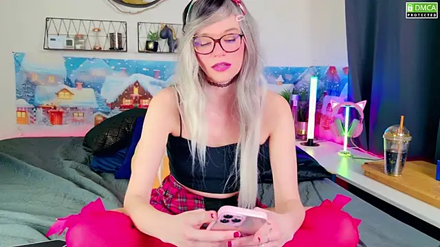 Kittychatte online show from 12.28.24