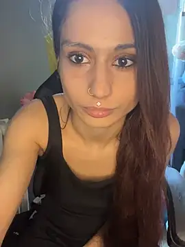 LaPetitechienne1 online show from 01.21.25