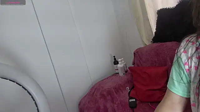 Snapshot of abby_taylor chatting on 02.12.26 abby taylor online show from 02.12.26