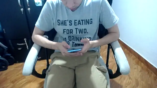 Snapshot of SexAegons chatting on 02.15.25 SexAegons online show from 02.15.25