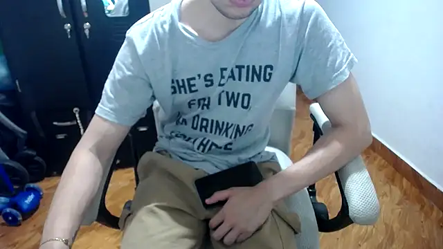 Snapshot of SexAegons chatting on 02.16.25 SexAegons online show from 02.16.25