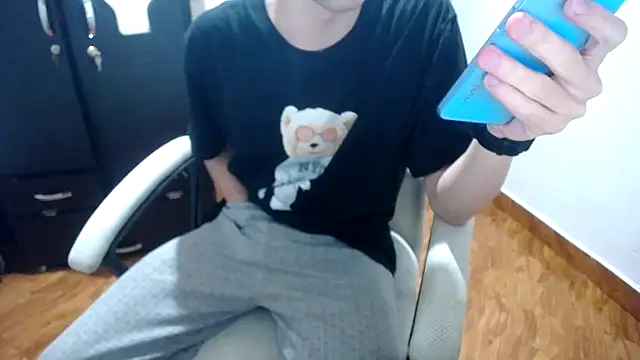 Snapshot of SexAegons chatting on 02.21.25 SexAegons online show from 02.21.25