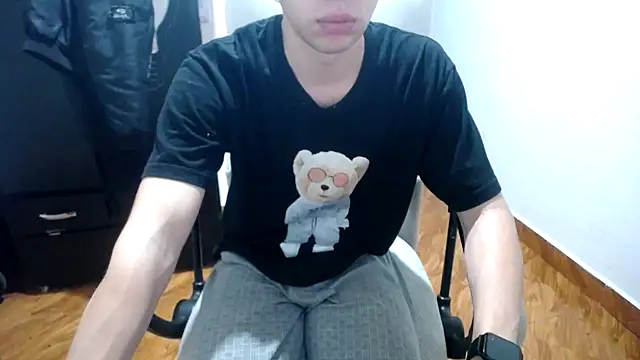 Snapshot of SexAegons chatting on 02.21.25 SexAegons online show from 02.21.25