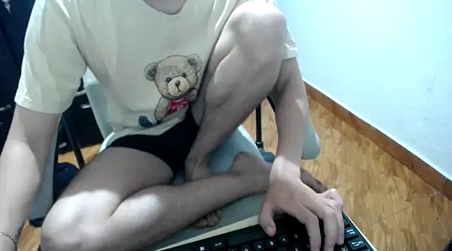 Snapshot of SexAegons chatting on 02.28.25 SexAegons online show from 02.28.25