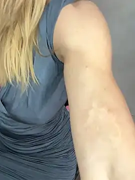 Milf Tea online show from 02.24.25