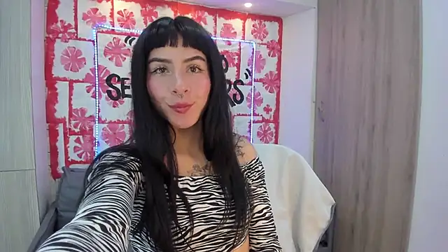 Mhelanny2 online show from 03.15.25