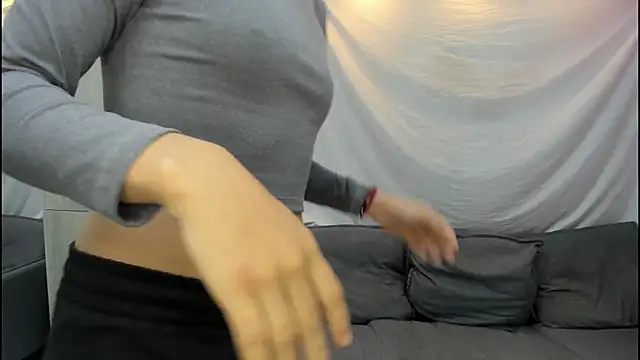 Mhelanny2 online show from 01.19.26