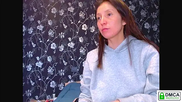 Sophi Cute online show from 04.03.26