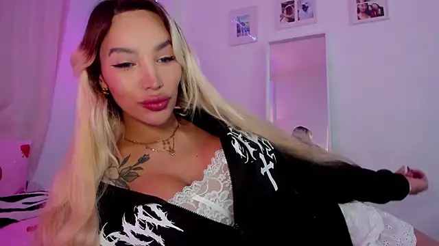  viioletweekend  online show from 12.04.25