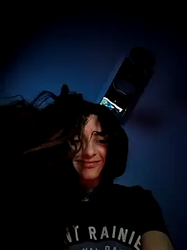 Snapshot of Sam_Sara chatting on 09.27.25 Sam Sara online show from 09.27.25