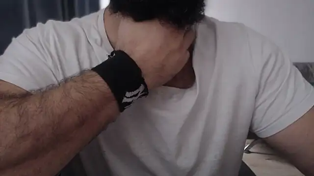 hugemachohandsome online show from 11.21.25