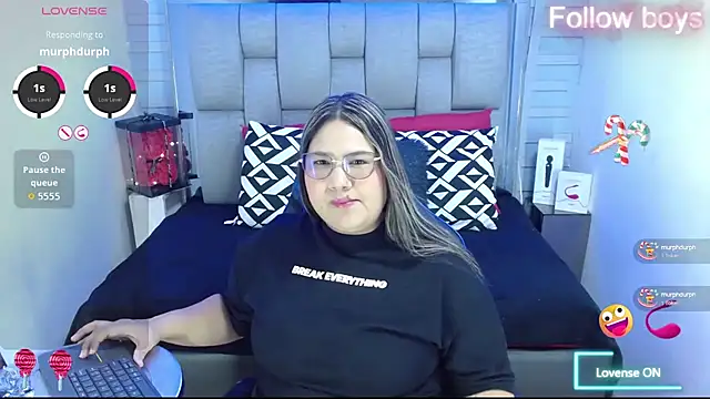 evelin zaens online show from 10.12.25