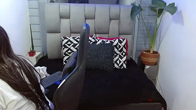 evelin zaens online show from 07.02.26