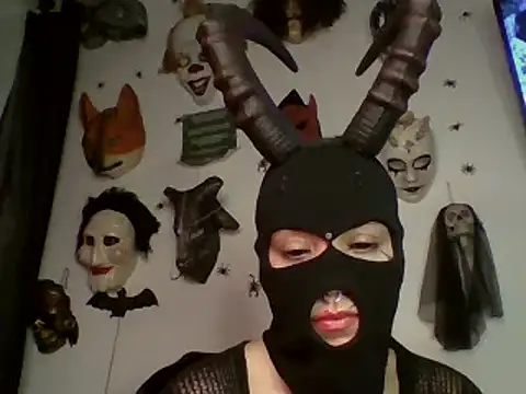 Snapshot of FeticheMacabre chatting on 02.07.25 FeticheMacabre online show from 02.07.25