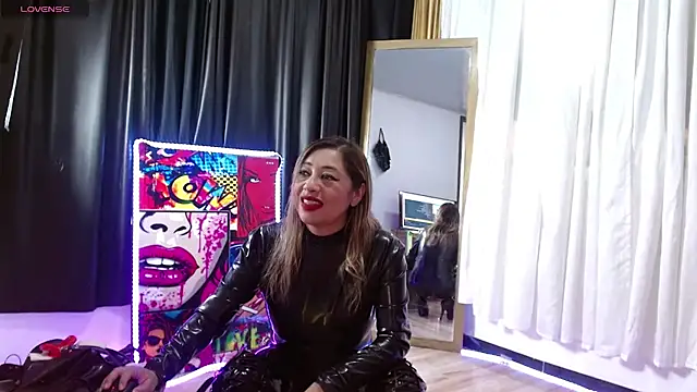 LatexDevil Blondie online show from 01.17.25