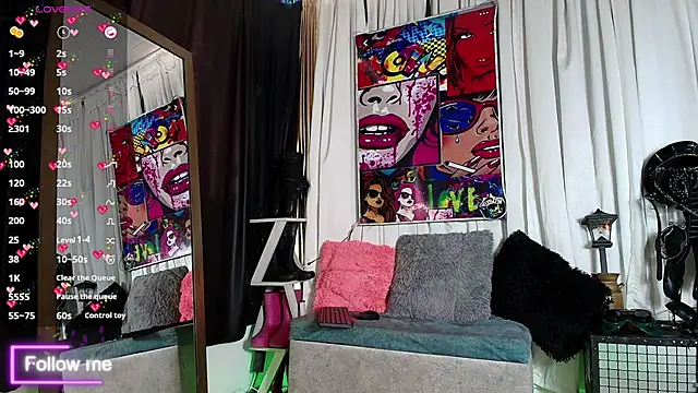 LatexDevil Blondie online show from 02.25.25