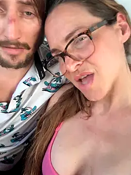 MessyNastyQueen online show from 10.17.25