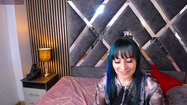 alicia moom online show from 01.08.25