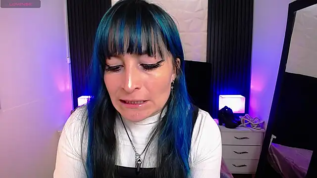 alicia moom online show from 01.31.25