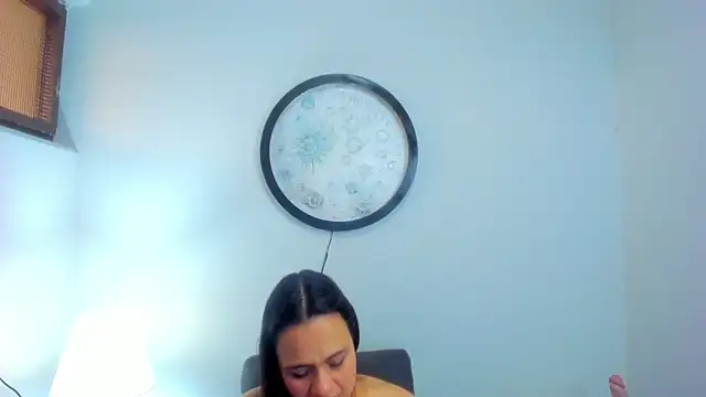 Gabisaenz online show from 01.18.25