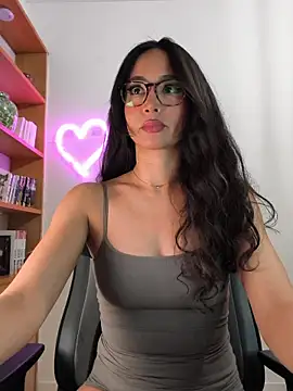 Naughty-Jessie online show from 12.21.25