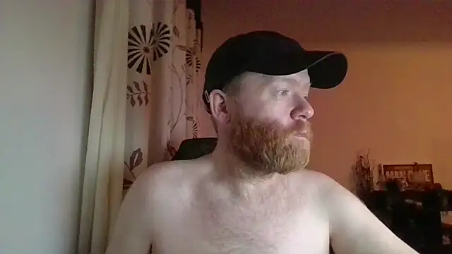 Snapshot of 33ENG chatting on 02.21.25 33ENG online show from 02.21.25