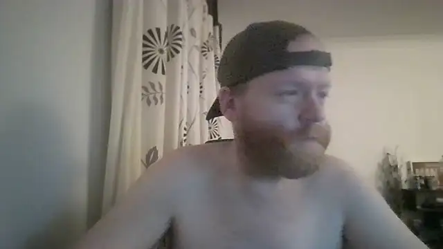 Snapshot of 33ENG chatting on 02.23.25 33ENG online show from 02.23.25