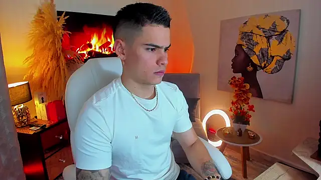 Snapshot of Matias_Murrier chatting on 03.15.25 Matias Murrier online show from 03.15.25