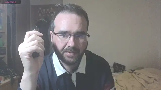 curiosillo83 online show from 02.21.25