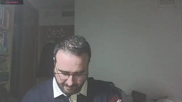 curiosillo83 online show from 02.21.25