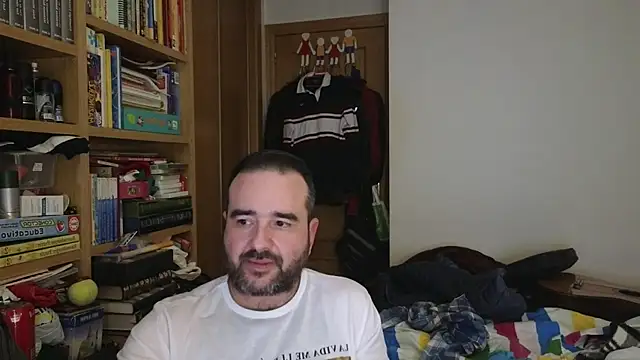 curiosillo83 online show from 04.04.26