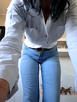 Snapshot of luxxe25 chatting on 03.30.26 luxxe25 online show from 03.30.26