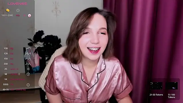 KindHazelHere  online show from 02.14.25