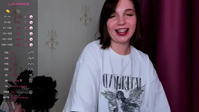 KindHazelHere  online show from 02.14.25