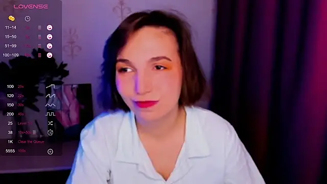 KindHazelHere  online show from 10.27.25