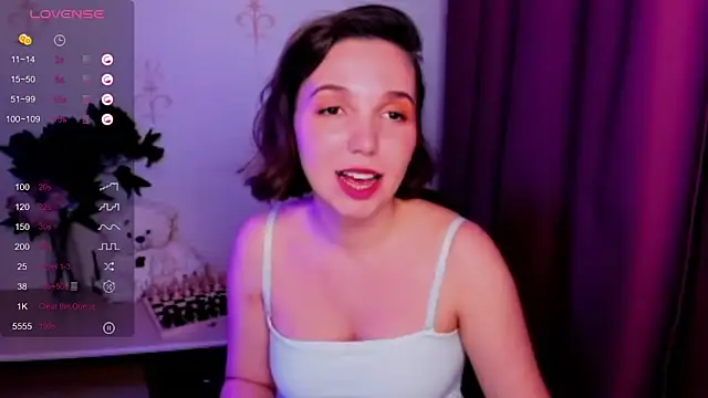 KindHazelHere  online show from 11.23.25