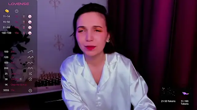 KindHazelHere  online show from 11.30.25