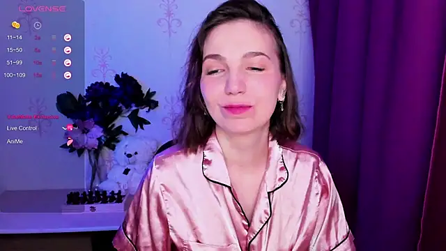 Snapshot of KindHazelHere_ chatting on 02.05.26 KindHazelHere online show from 02.05.26