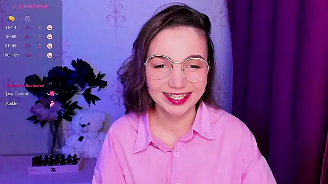 Snapshot of KindHazelHere_ chatting on 02.06.26 KindHazelHere online show from 02.06.26