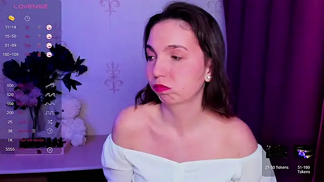 Snapshot of KindHazelHere_ chatting on 02.20.26 KindHazelHere online show from 02.20.26