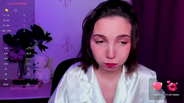 Snapshot of KindHazelHere_ chatting on 02.25.26 KindHazelHere online show from 02.25.26